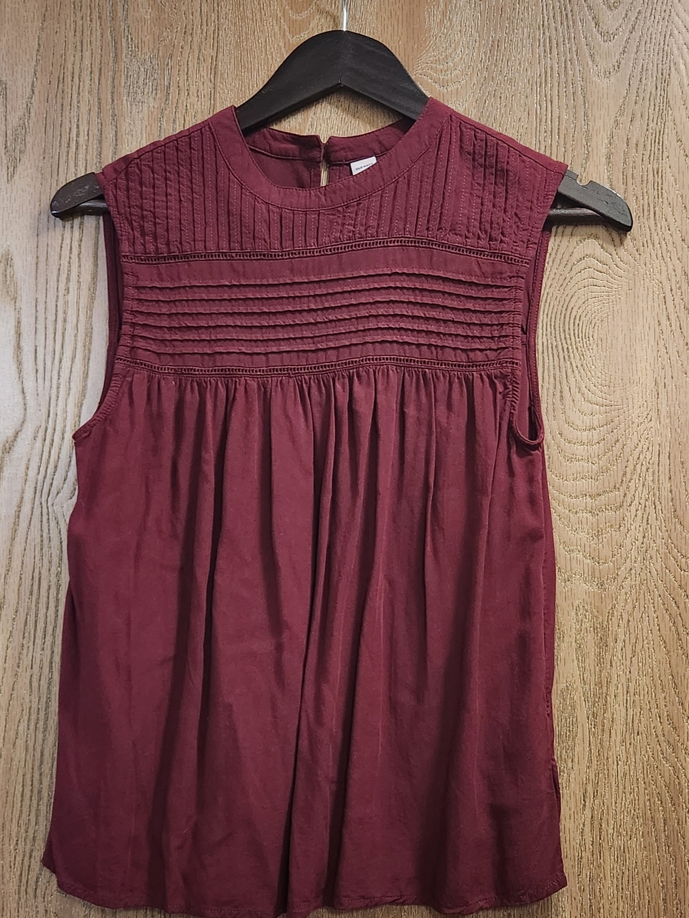 Old Navy Burgundy Pintuck Sleeveless Top